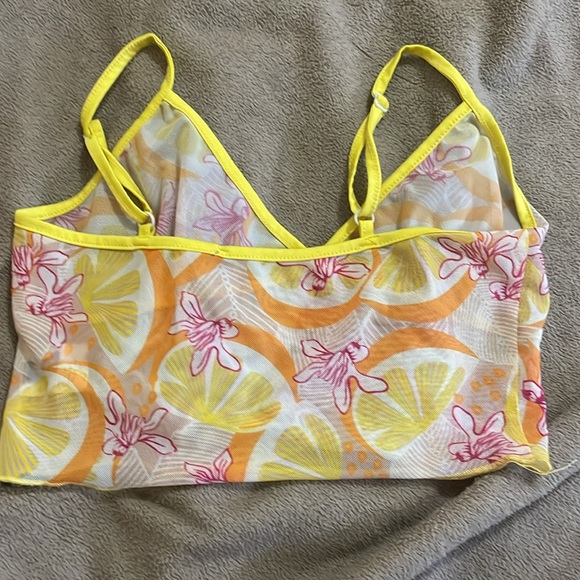 5/$10 mesh/lace yellow crop top - Picture 2 of 4